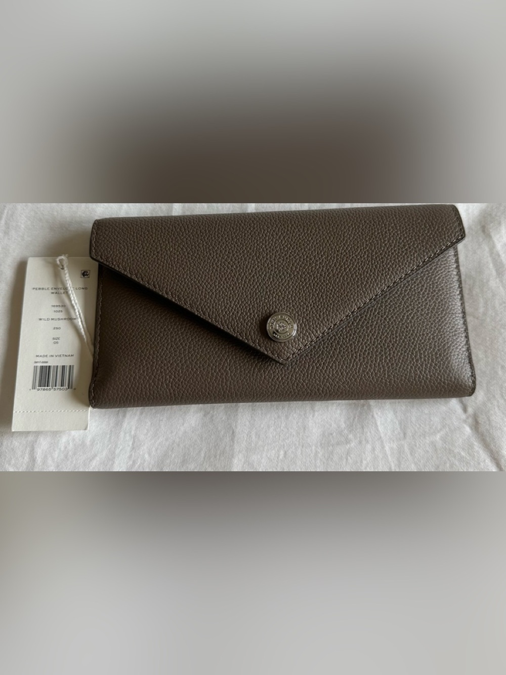 Tory Burch Pebble Envelope Long Wallet in Wild Mushroom. NWT